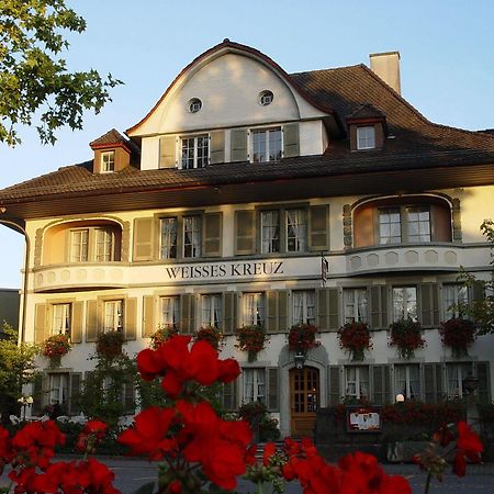 Hotel Weisses Kreuz Lyss Esterno foto